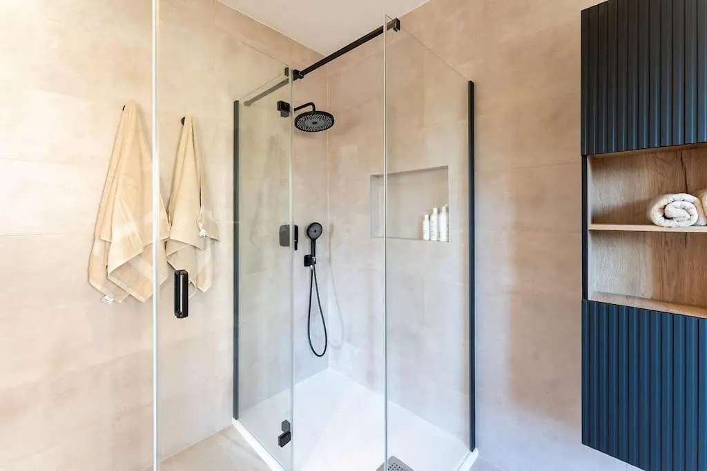 The Light On The Hill - 80M2 Luxury Apartment With Private Pool Vinkuran Kroatien